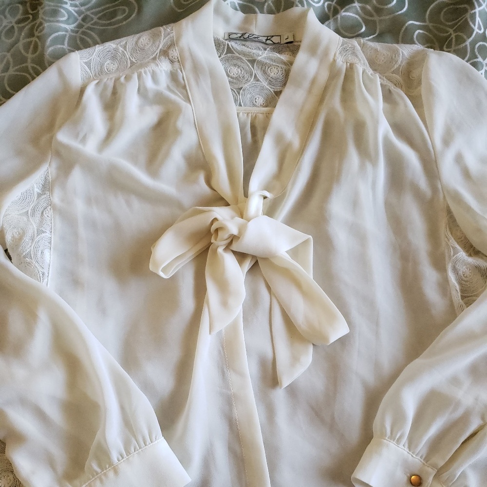 Ribbon blouse
